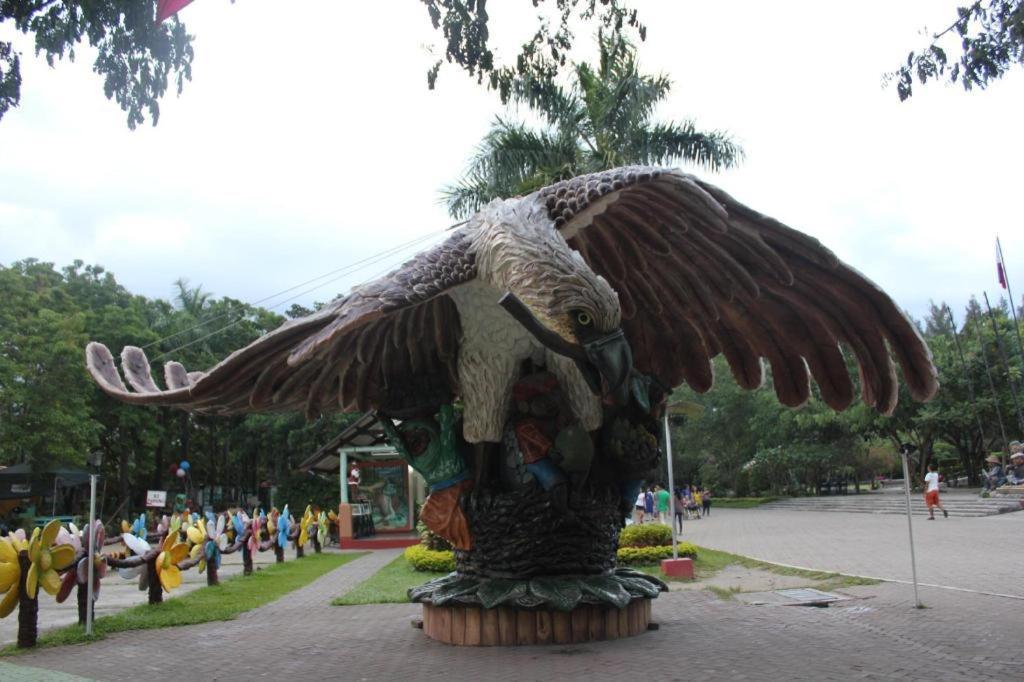 D' Abirus Inn Davao Stadt Exterior foto